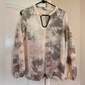 Juicy Couture Cold Shoulder V Neck blouse